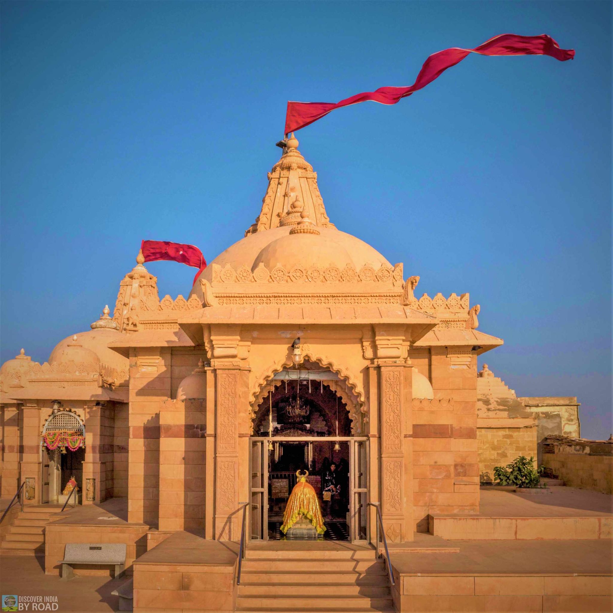 Kothshwar Mahadev with Flag blowing with wind