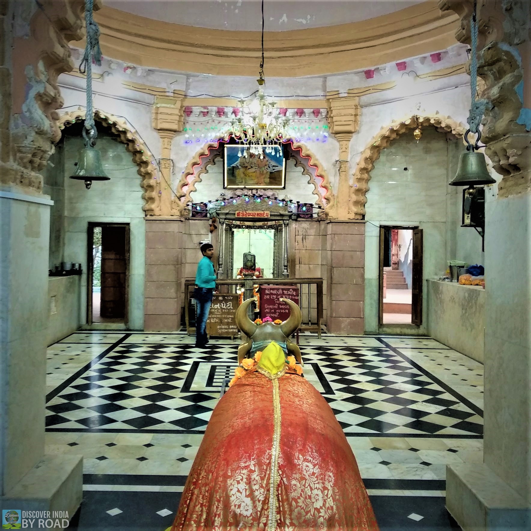 Inside Sabha mandap of Koteshwar Mahadev temple