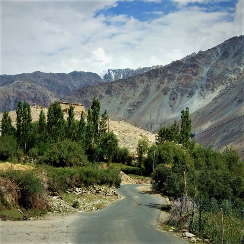 Beautiful route to Pangong Tso