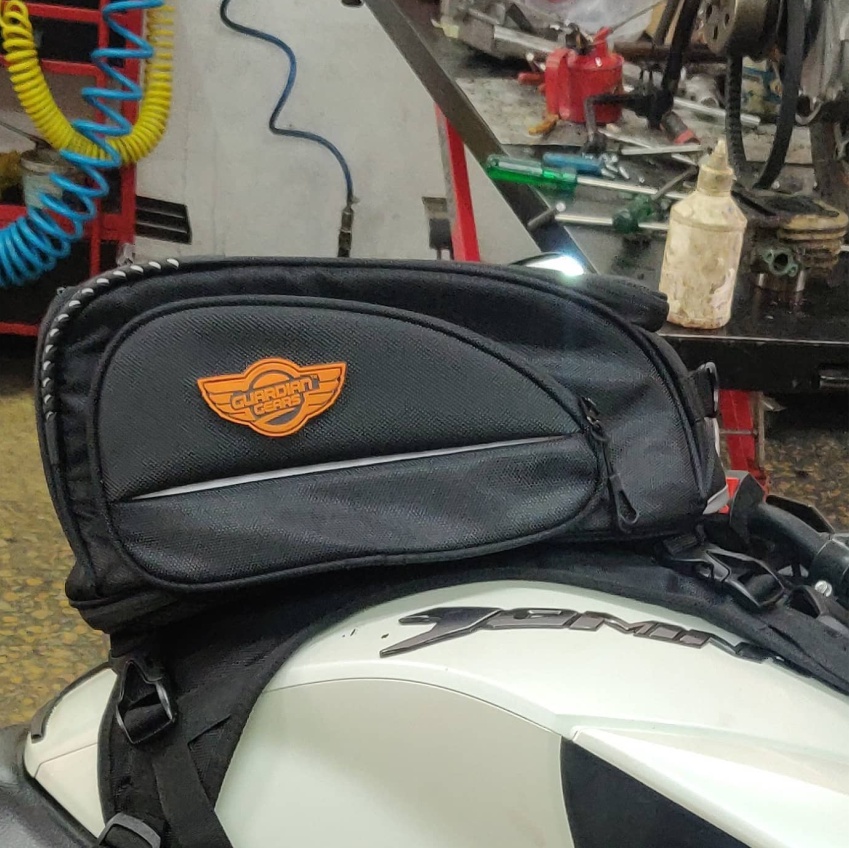 plastic cover on a fuel tank like Dominar 400