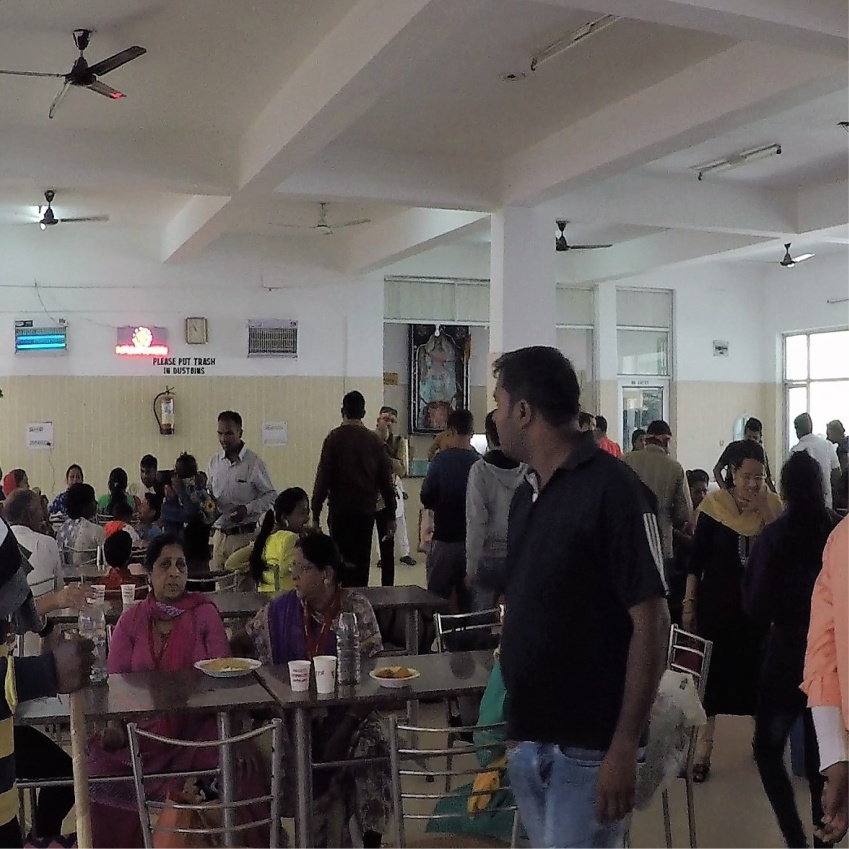 Manokamna Bhojanalaya Inside view