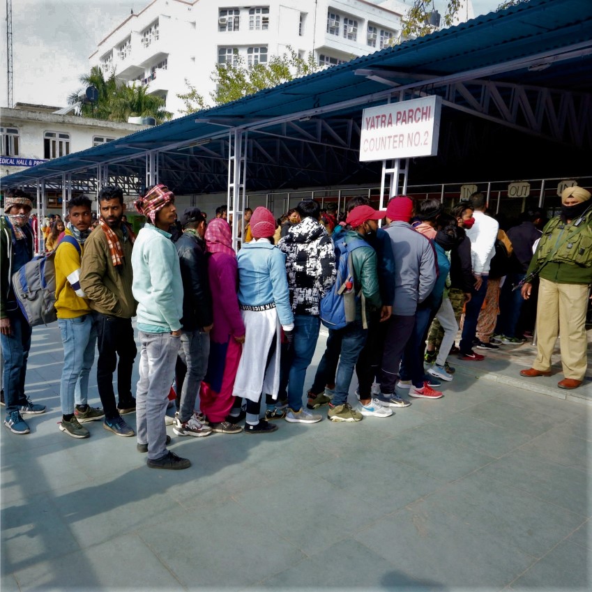 Yatra Parchi counter long queue