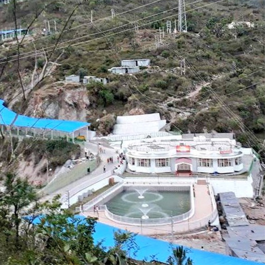 Fountain & Lunger Hall on Tarakote Marg