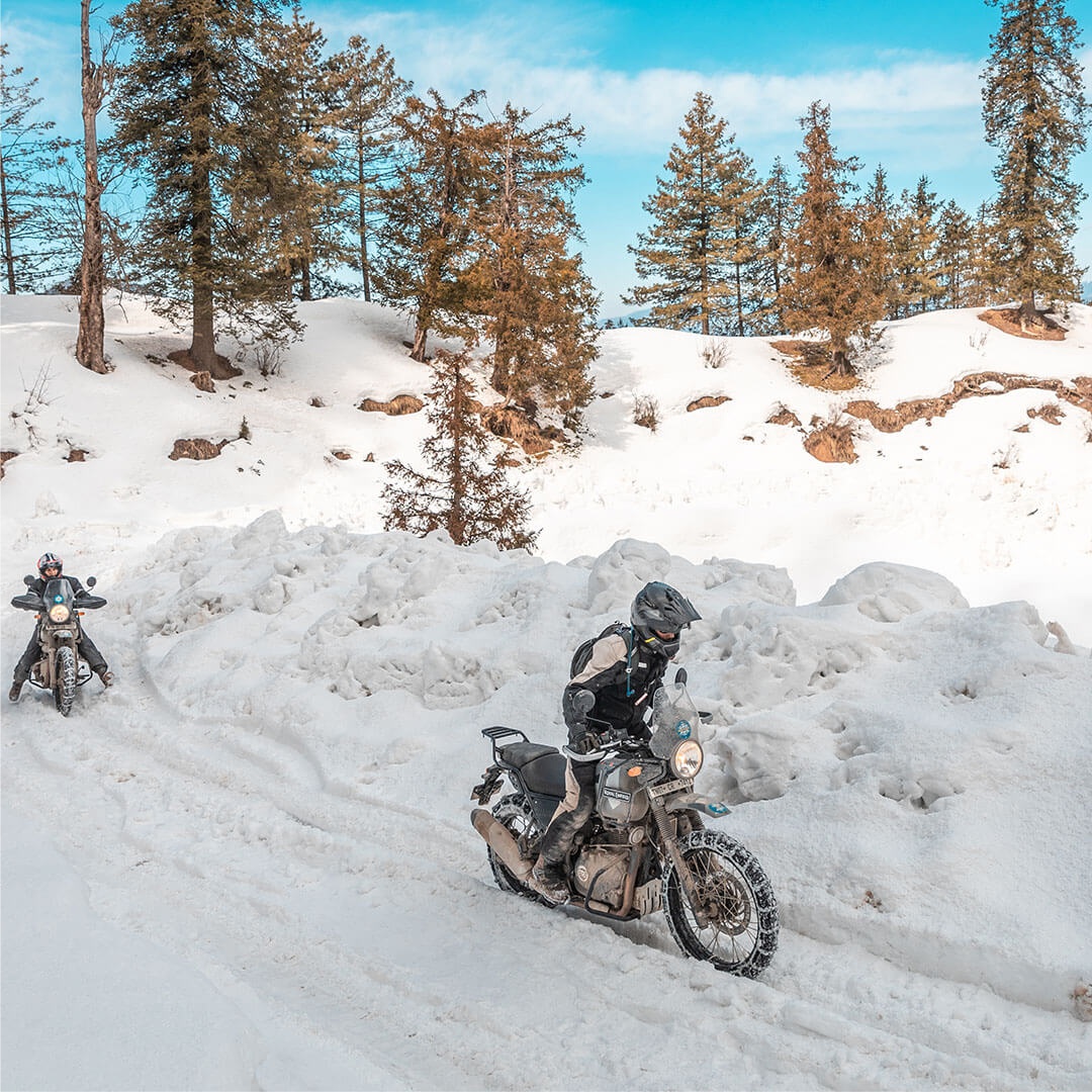 Spiti valley road trip on bike during winter
