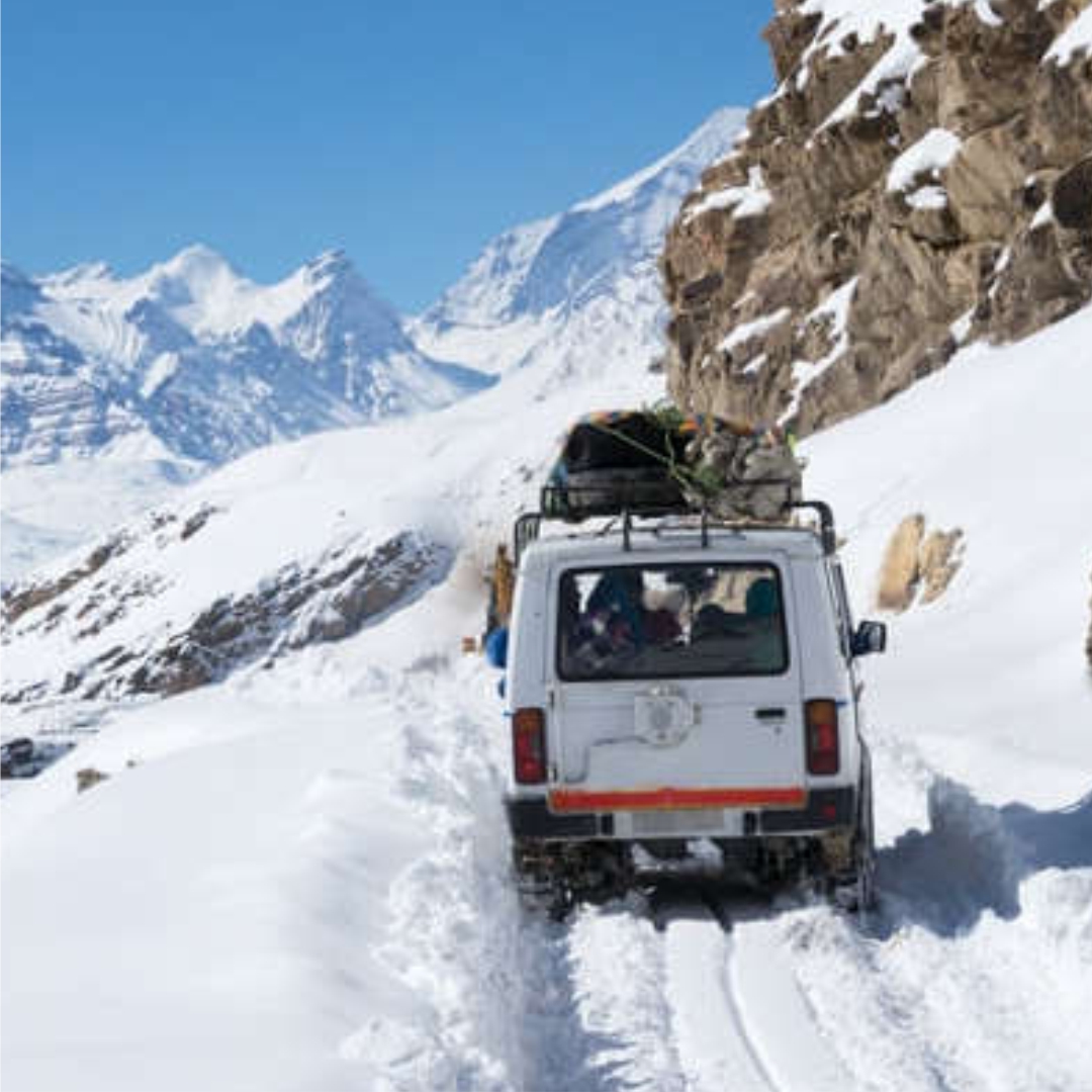 Spiti valley roads in Winter