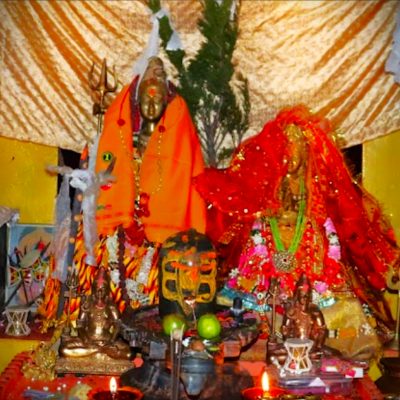 Idols of Shia & Parvati